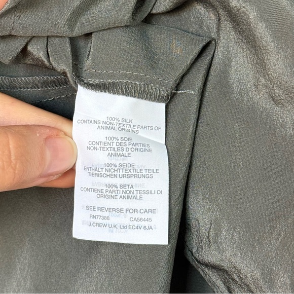 J.Crew 100% Silk Pleated Cap Sleeve Blouse Top Gray Size 4 - Picture 7 of 11